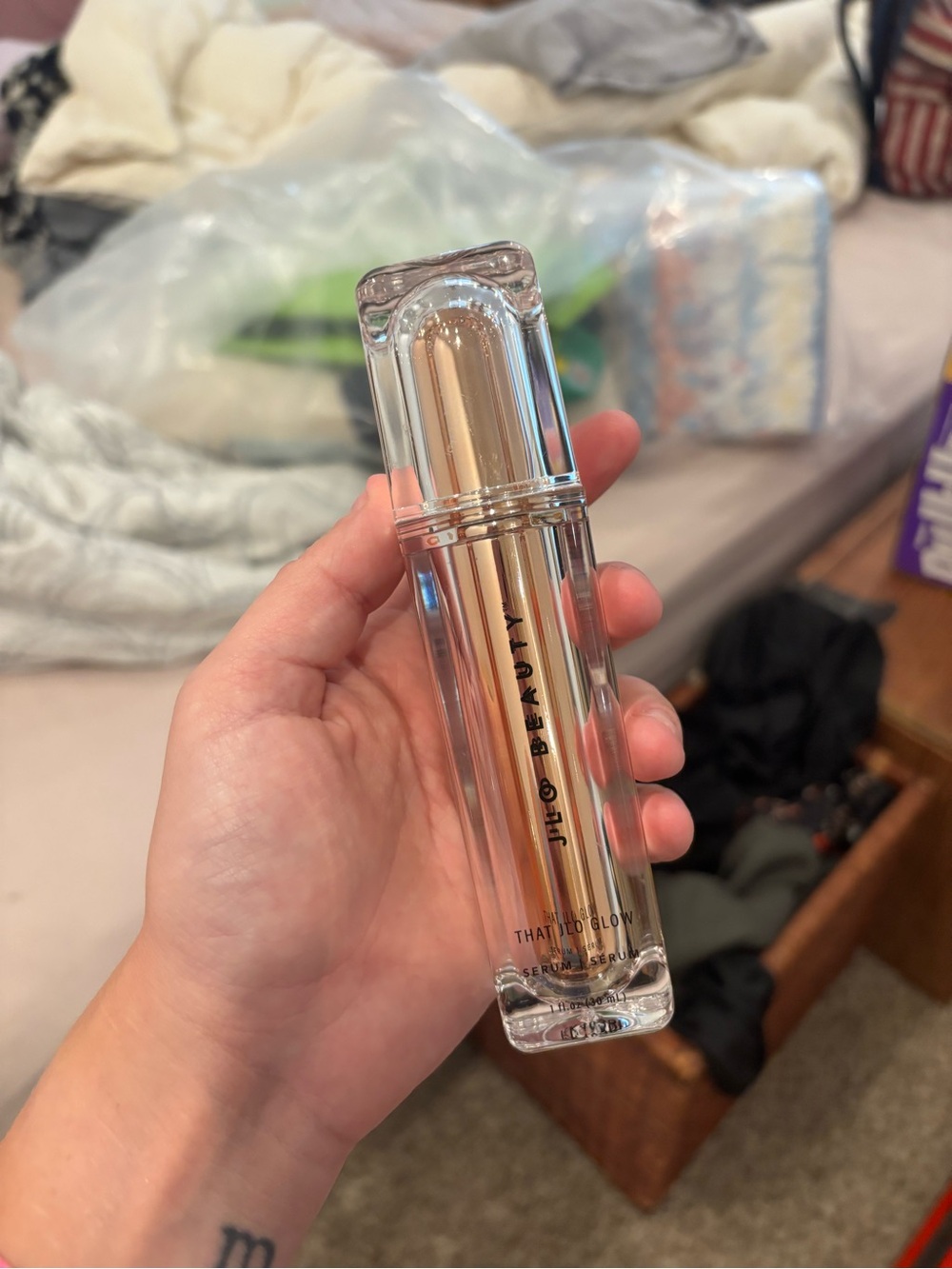 That I Do Glow Serum – JLo Beauty